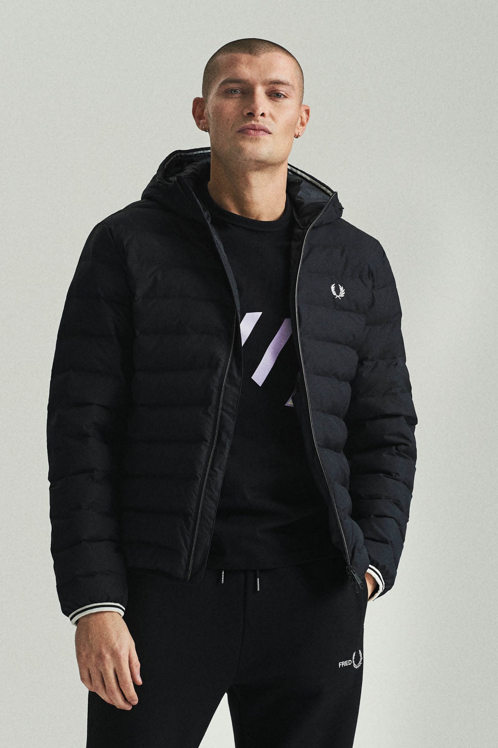 FRED PERRY Hooded Insulated Jacket J4565 black – TimeOut Scheveningen